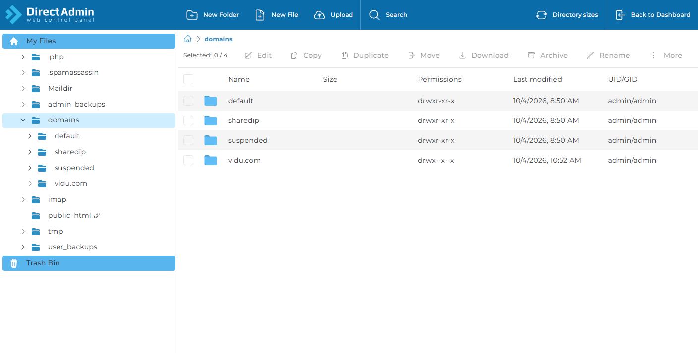 File Manager mở toàn màn hình, thư mục domains chứa thư mục của từng tên miền